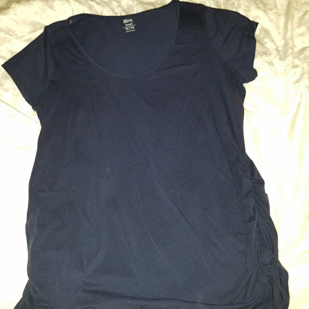Old navy maternity tee. Navy blue size xl